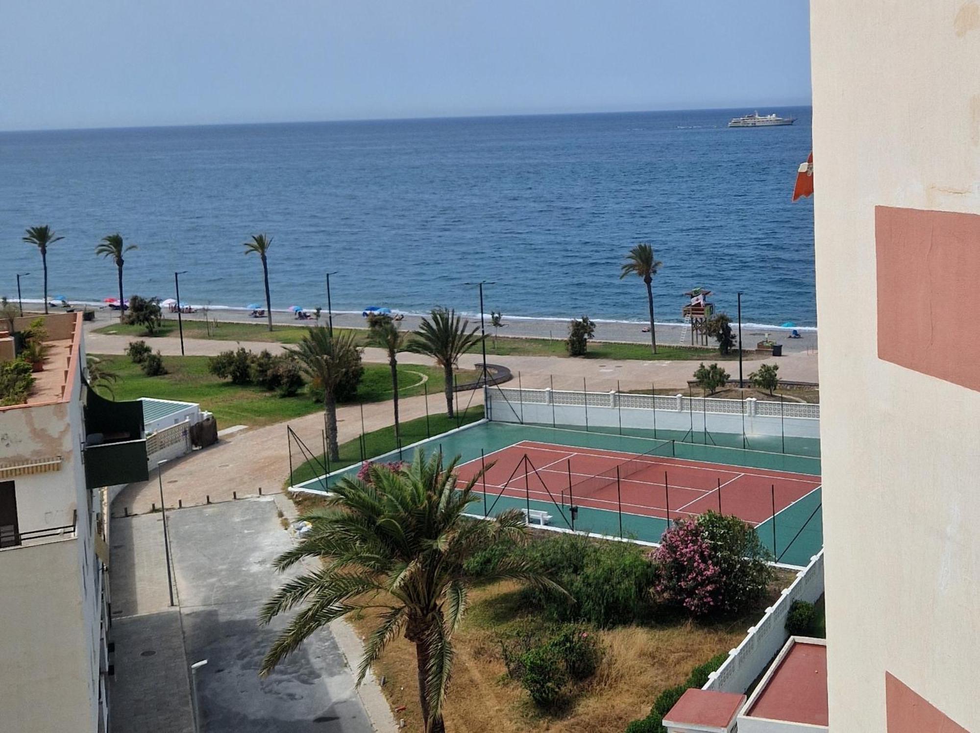 Estudio 8 سالوبرينيا المظهر الخارجي الصورة
